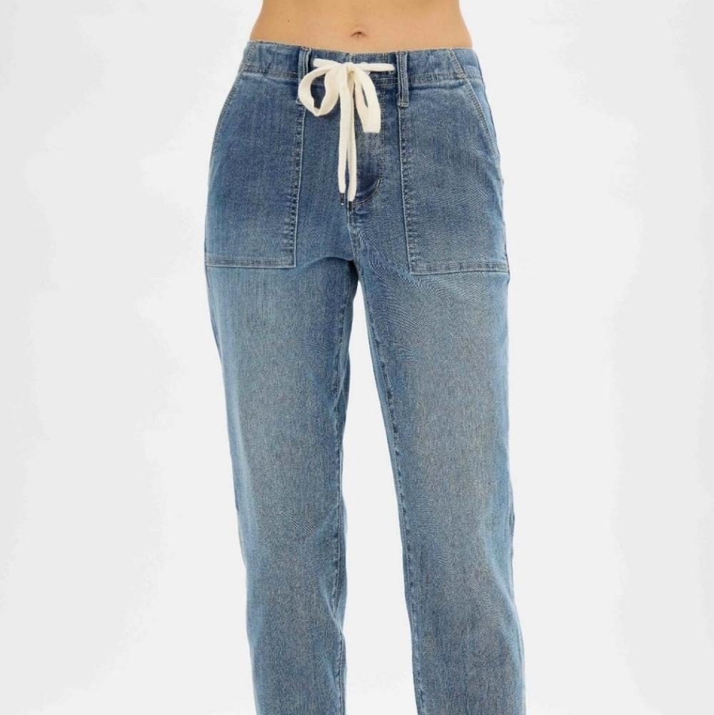 Judy Blue Medium Blue Pull-On Jogger Jeans with Drawstring 16W